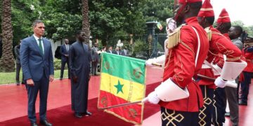 Sánchez’s tour of Africa ends amidst reproaches with the PP over immigrant deportations