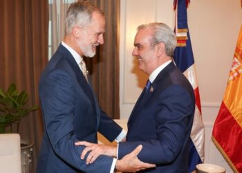 The King attends Luis Abinader’s inauguration with Venezuelan crisis in the background