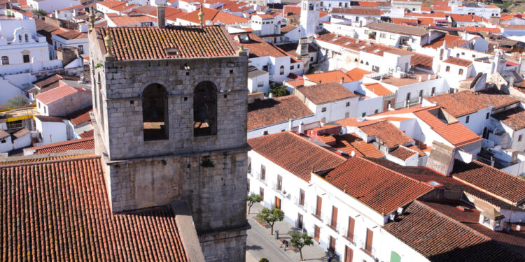 El ministro de Defensa portugués reclama a España que entregue el pueblo de Olivenza