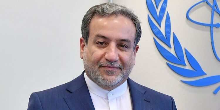 Albares asks his Iranian counterpart for “restraint” to avoid war and not supply weapons to Russia