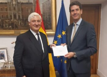 The new Belgian ambassador presents the Copies of his Credentials
