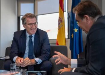 Feijóo asks the European Commission for “extraordinary measures” in the face of the migratory “drama” in the Canary Islands, Ceuta and Melilla