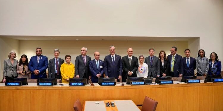 Dominican Republic, Chile, OEI and other organizations call for more funds for education in Latin America