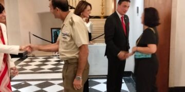 El embajador de Suiza aboga por el respeto del Derecho Internacional Humanitario