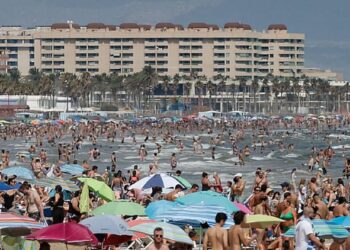Spain is among Europe’s destinations with highest rate of overtourism during the summer