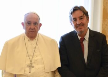 El Papa destaca ante el director del Cervantes la importancia de “defender el español”