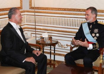 El Gobierno trasladó una queja formal a México por no invitar al Rey a la investidura presidencial