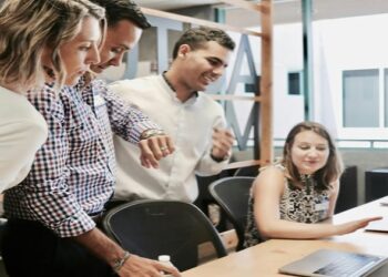 How AI is revolutionizing knowledge management in organizations