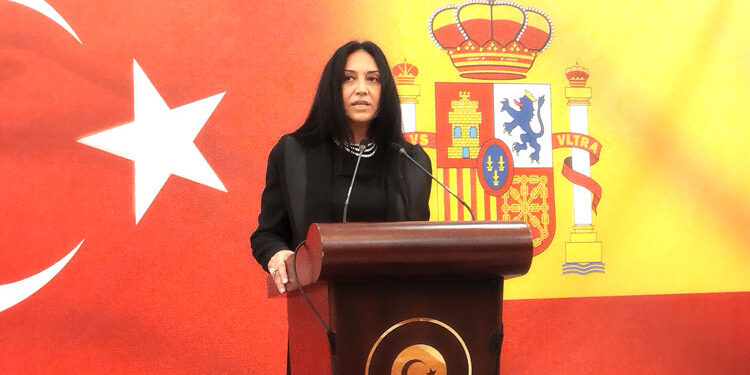 La embajadora de Turquía agradece que España fuera pionera en reconocer a Palestina