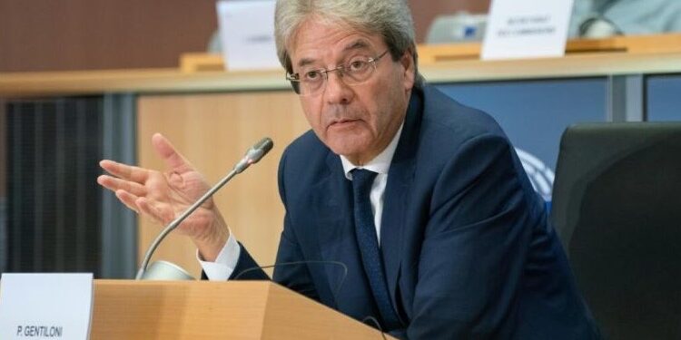 Brussels urges Spain to submit its budget plan “as soon as possible”