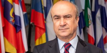 Jabonero (OEI): “Los problemas de Iberoamérica se solucionan con democracia, no con salvadores iluminados”