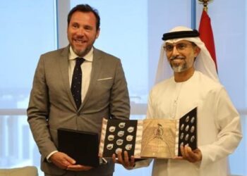Puente conveys the interest of Spanish companies to develop transport in the Emirates