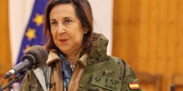 Robles discusses the end of the war and the peace process with her Ukrainian and Lithuanian counterparts