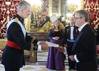 El Gobierno argentino relevará a Roberto Bosch como embajador en España