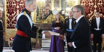 El Gobierno argentino relevará a Roberto Bosch como embajador en España