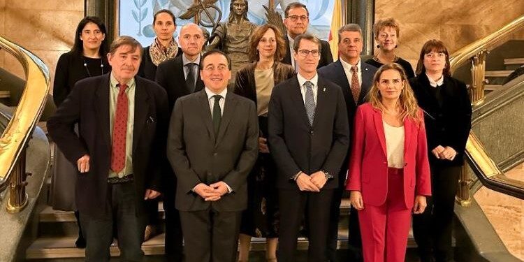 Albares y el Cervantes presentan el Observatorio del Español, una “herramienta clave” para un idioma “estratégico” 