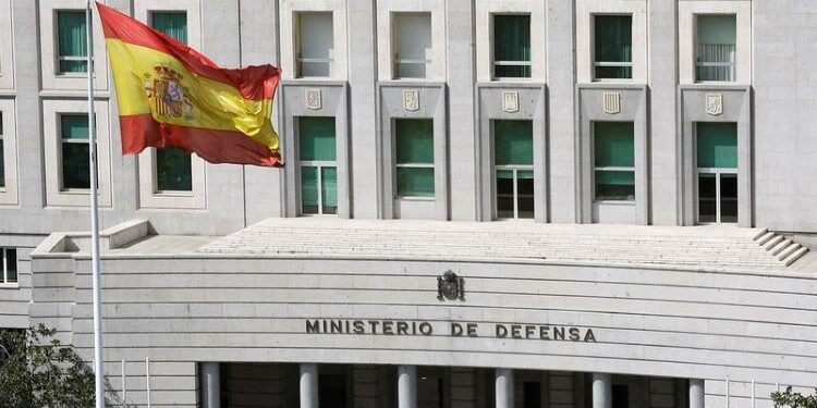 PP asks Government to increase the number of Defense attachés abroad