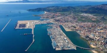 El Gobierno deniega la escala en Algeciras de dos buques con armas para Israel tras la denuncia de Sumar