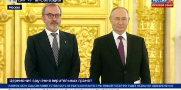 Spain’s ambassador to Russia presents credentials to Putin