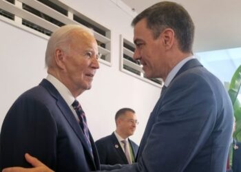 Sánchez mantiene un breve encuentro con Biden e intenta desbloquear el nombramiento de Ribera