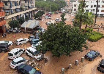 Albares da instrucciones a Embajadas y Consulados para atender a familiares de víctimas de la DANA