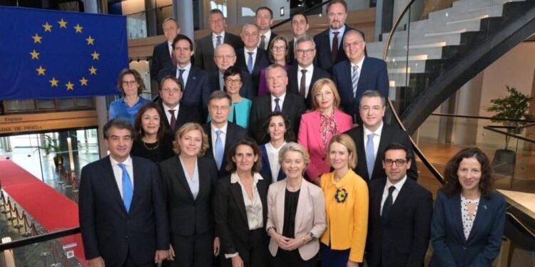 El Parlamento Europeo aprueba la Comisión Von der Leyen II, con Teresa Ribera como vicepresidenta