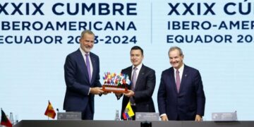 The King and Albares urge to “overcome differences” at the Ibero-American Summit with the most absences in history