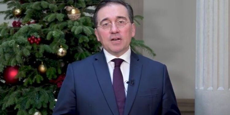 Albares asegura, en su mensaje navideño, que España tiene “el mayor peso internacional de su historia”