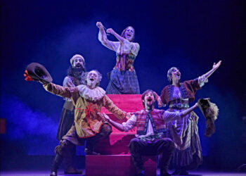 Teatro, música, juego y diversión en ‘Farra’ en el Teatro de la Comedia