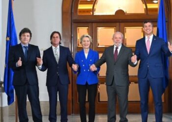 Spain will work to ensure that the 27 approve the “historic agreement” with Mercosur “by majority”