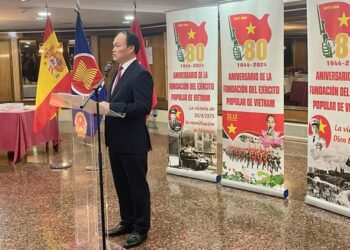 Vietnam wants to deepen defense cooperation with Spain