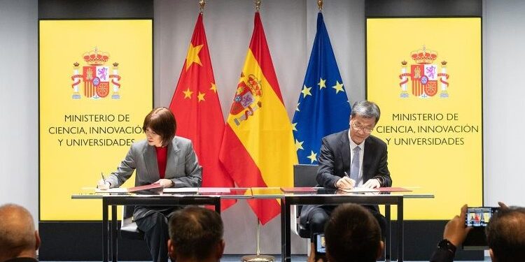 España y China firman un acuerdo para reforzar la cooperación en educación superior