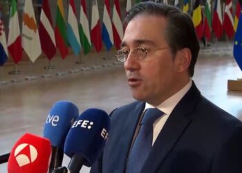 Albares propone una misión europea en el paso de Rafah y ofrece la participación de la Guardia Civil