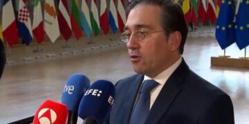 Albares proposes a European mission at the Rafah crossing and offers the participation of the Civil Guard