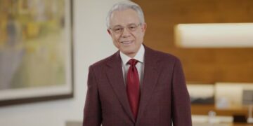 Trump elige embajador en España al empresario cubano-estadounidense Benjamín León Jr