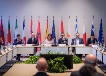 Clavijo pide que el Pacto Europeo de Migración aborde el caso de los menores no acompañados