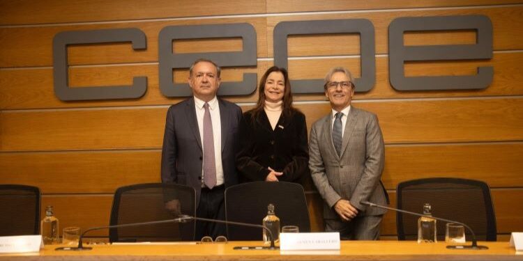 Colombia ofrece su “enorme potencial” para la inversión, especialmente en infraestructura