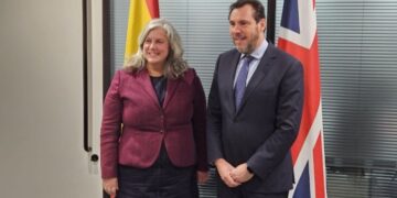 Puente conveys in London the interest of Spanish companies to participate in the UK railway