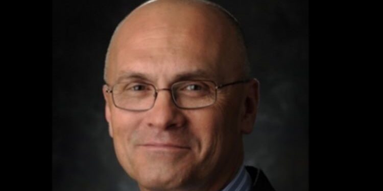 Andrew Puzder, nombrado embajador de EEUU para la Unión Europea