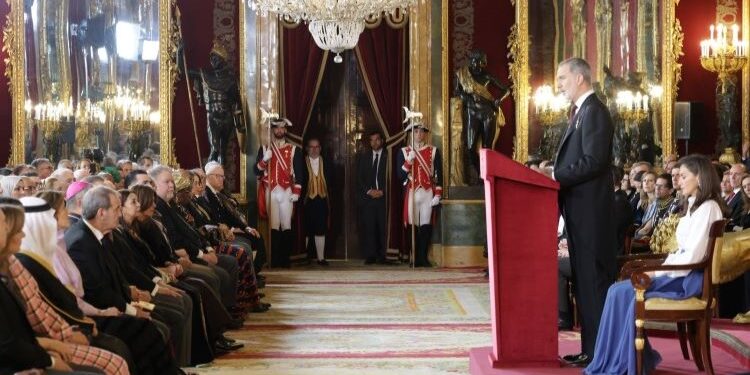 Felipe VI insta a la UE a superar sus “condicionantes internos” y actuar como un “actor global”