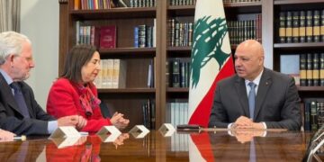 Robles transmite a Aoun el apoyo de España a la estabilidad en Líbano a través de FINUL