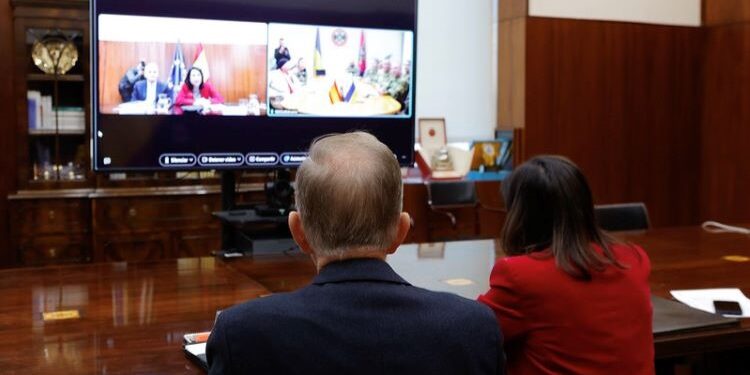 España anuncia el próximo envío de vehículos ligeros y de transporte de tropas a Ucrania