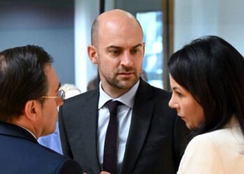 La UE prorroga en otros seis meses las sanciones contra Rusia pese a las amenazas de Hungría