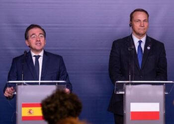 Albares assures that the Polish Presidency has committed to including the co-official Spanish languages in its agenda