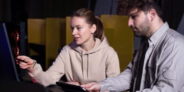 Tecnología en los deportes electrónicos: el papel de la analítica en las apuestas