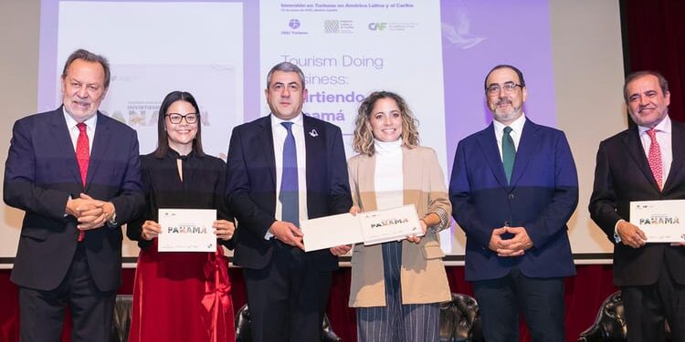 ONU Turismo presentó en Fitur las guías de inversión en Brasil y Panamá