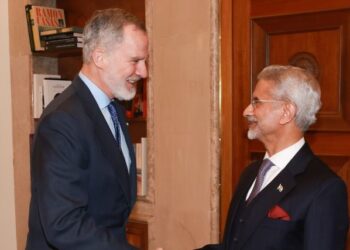 El ministro indio de Exteriores aborda las relaciones bilaterales con el Rey y Sánchez