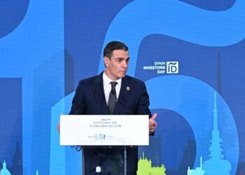 Sánchez to international investors: “We have gone from being an importing country to a major exporter”