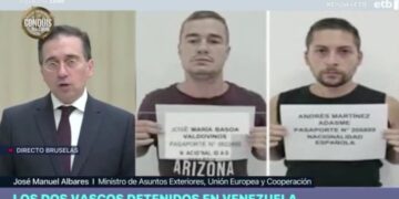 Albares demands the “immediate” return of the two Spaniards detained in Venezuela