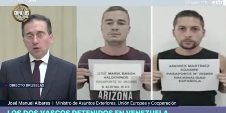 Albares demands the “immediate” return of the two Spaniards detained in Venezuela